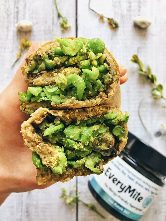 Protein- Packed Mashed Avo and Cheesy Peas Turmeric Roll