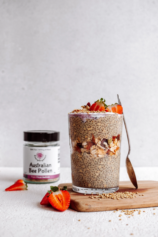 BEE POLLEN ON CHIA AND BUCKWHEAT PUDDING